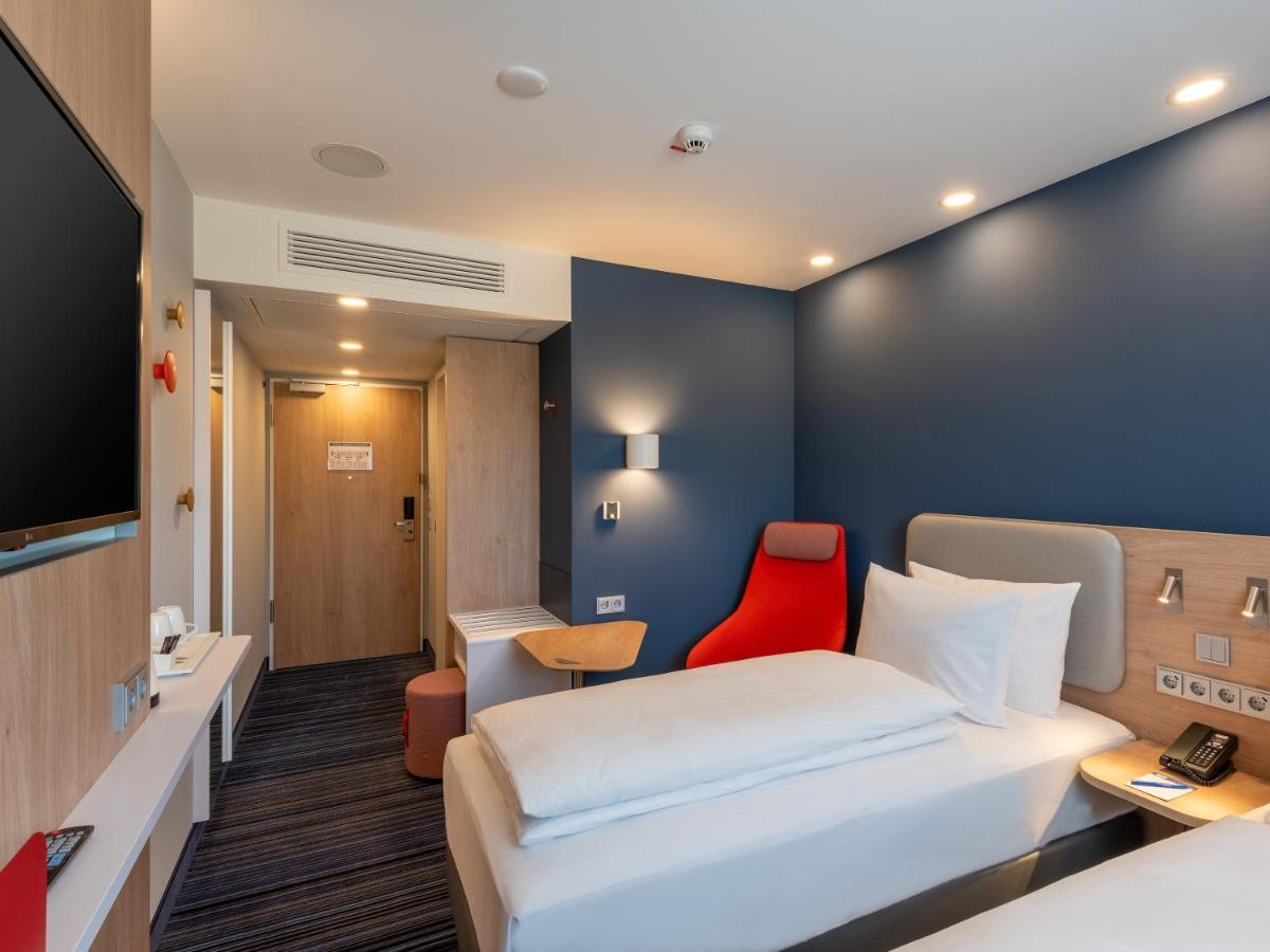 Holiday Inn Express - Hamburg South A7-As42 By Ihg Egestorf Ngoại thất bức ảnh