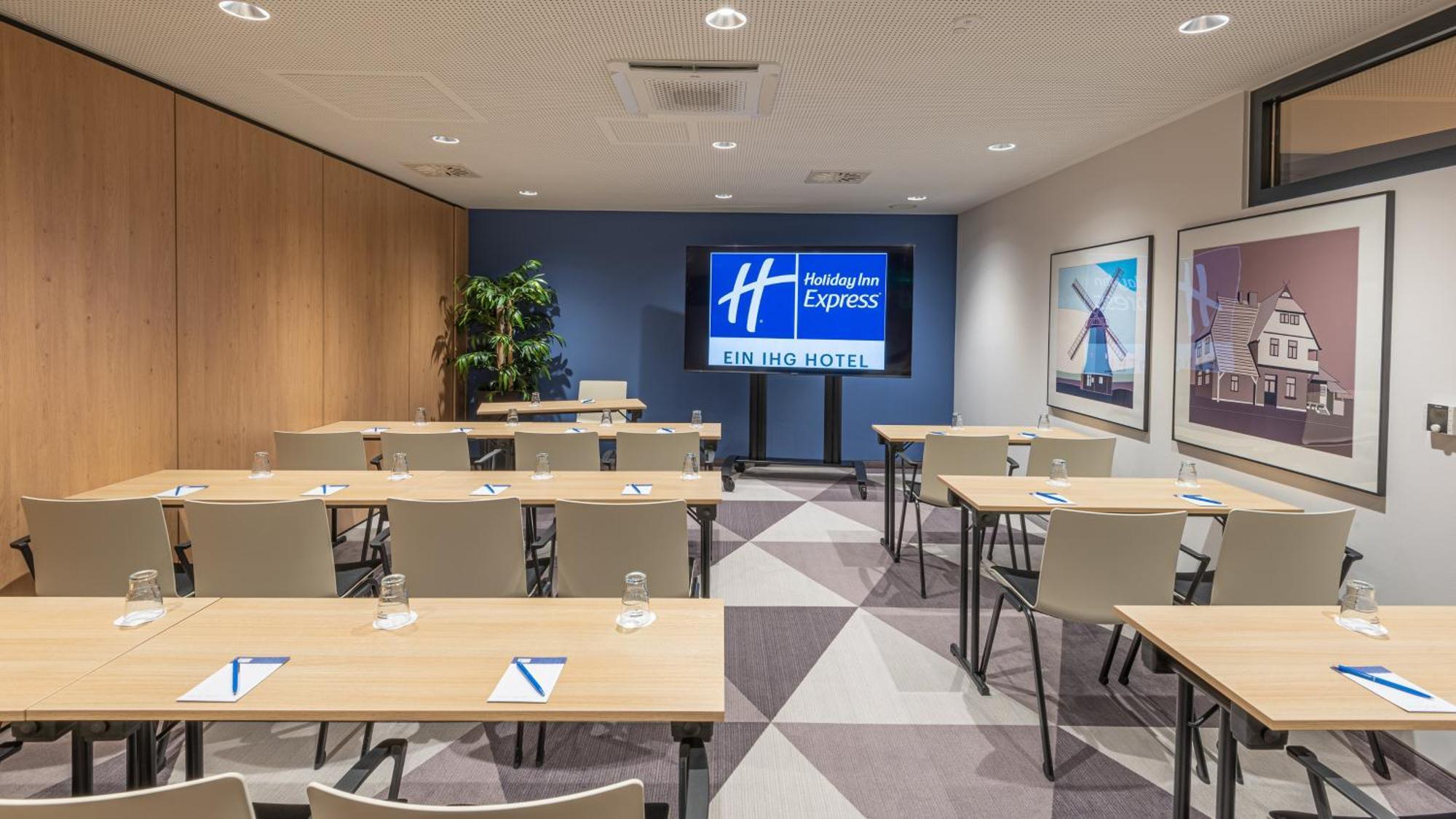 Holiday Inn Express - Hamburg South A7-As42 By Ihg Egestorf Ngoại thất bức ảnh